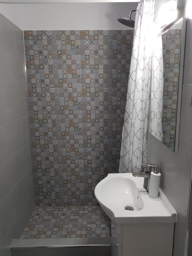 Ana Apartament Ramnicu Valcea Ngoại thất bức ảnh